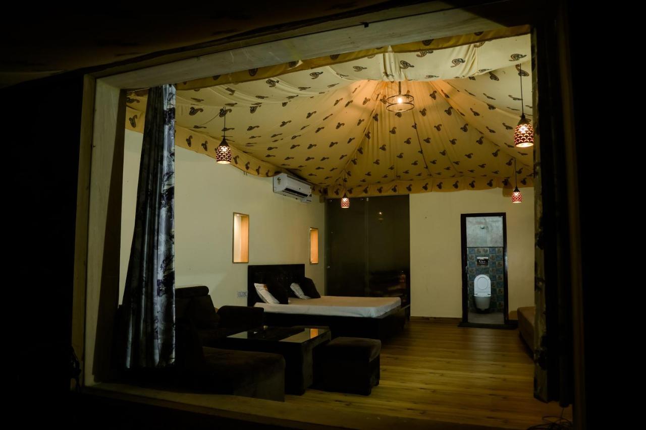 The Rustic Villa, A Stay With Luxuries Amenities And Exotic Nature Джапур Экстерьер фото