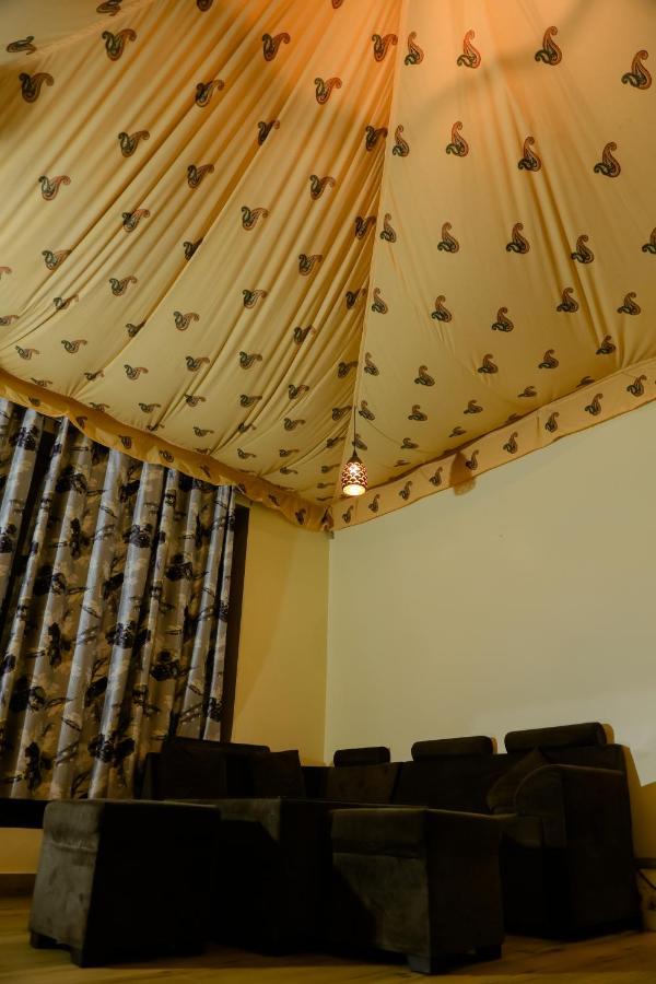 The Rustic Villa, A Stay With Luxuries Amenities And Exotic Nature Джапур Экстерьер фото